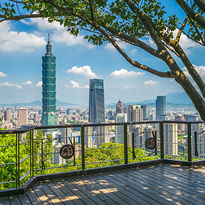 The viewing deck at Elephant Mountain.