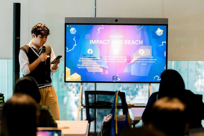 Renz Caritativo from PUP presents their proposal during Globe Student Community Builder Pitch Day.